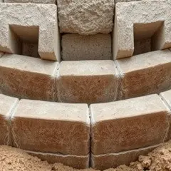 Ile bloczków na fundament? Oblicz dokładnie i uniknij strat